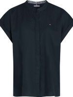 Camisa-de-lino-con-mangas-enrolladas-y-logo