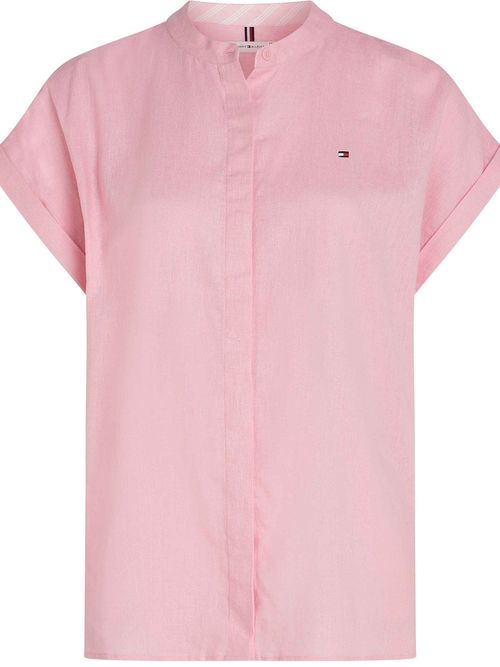 Camisa-de-lino-con-mangas-enrolladas-y-logo