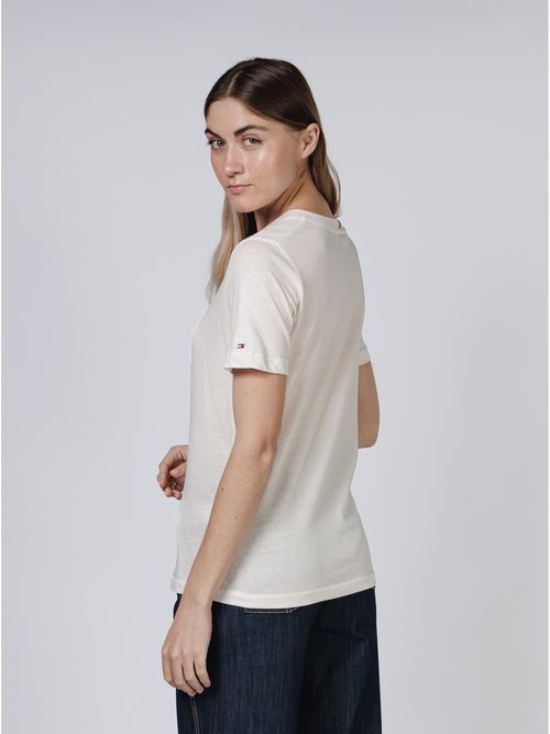 Camiseta-con-logo-grafico-de-corte-regular