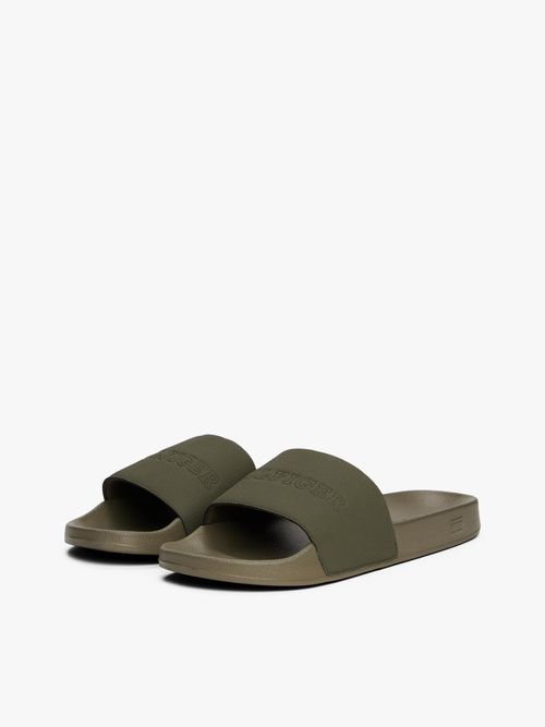 Chancletas-de-piscina-con-logo-tonal