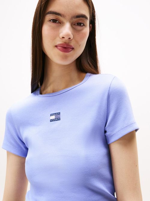 Camiseta-de-corte-slim-con-parche