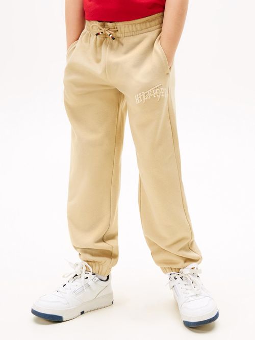 Jogger-con-logo-grafico