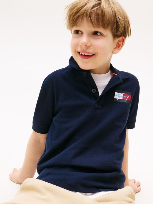 Polo-de-corte-regular-con-logo-distintivo