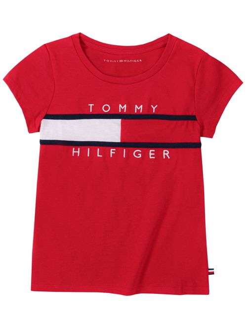 Camiseta-con-bandera-en-el-pecho