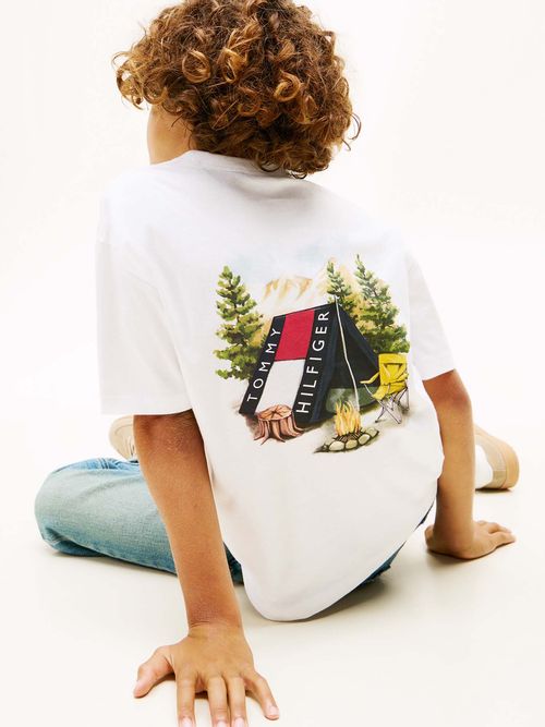 Camiseta-de-cuello-redondo-con-grafico