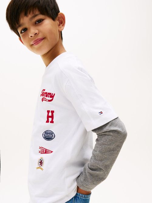 Camiseta-Varsity-de-cuello-redondo