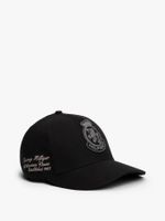 Gorra-con-logo-de-escudo-de-5-panales