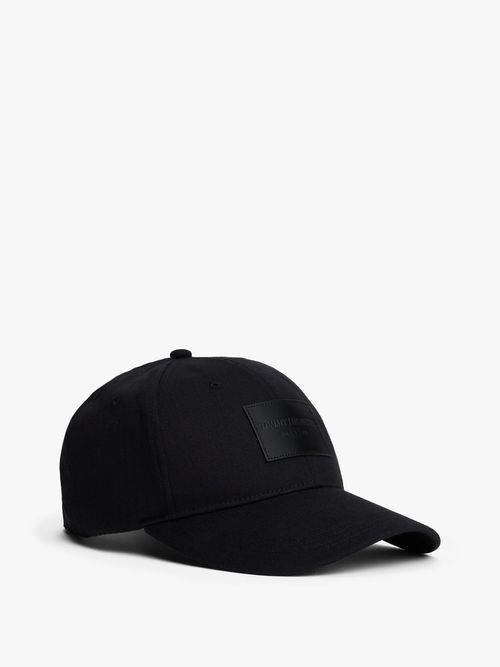 Gorra-de-6-paneles-con-parche-en-Cuero