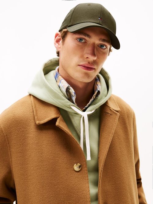 Gorra-de-beisbol-con-logo-bordado