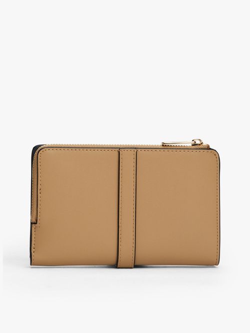 Billetera-plegable-con-monograma-TH