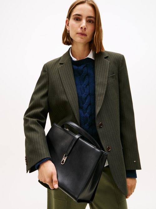 Bolso-satchel-cruzado-con-monograma-TH