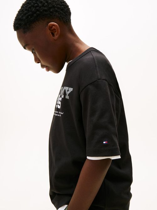 Camiseta-1985-de-cuello-redondo-con-grafico