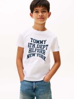 Camiseta-con-logo-varsity