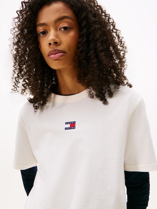 Camiseta-de-corte-boxy-con-logo