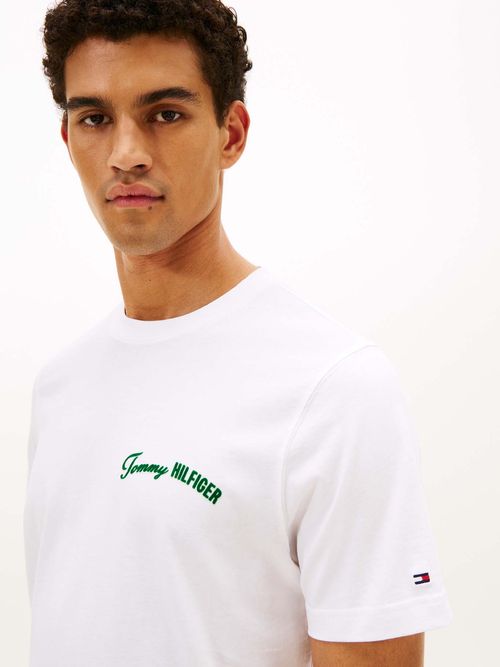 Camiseta-de-cuello-redondo-con-logo
