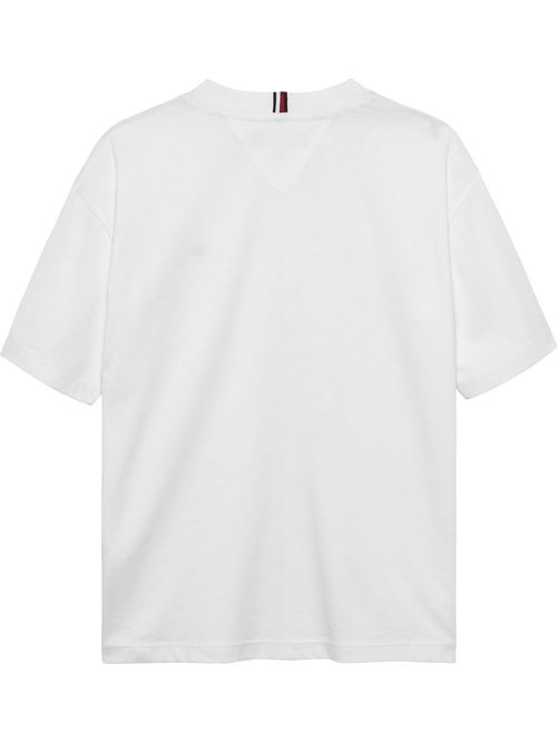 Camiseta-de-cuello-redondo-con-logo-bordado