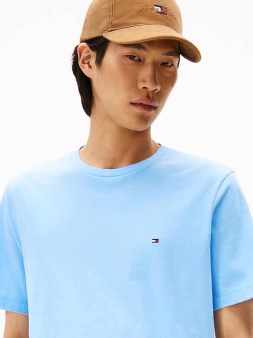 Camiseta-de-cuello-redondo-con-logo-bordado