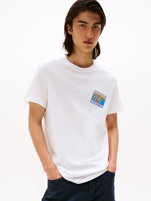 Camiseta-de-cuello-redondo-con-logo-bordado
