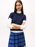 Camiseta-de-cuello-redondo-con-logo-lineal