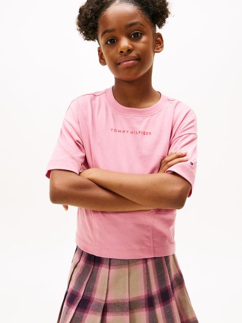 Camiseta-de-punto-con-logo-engomado