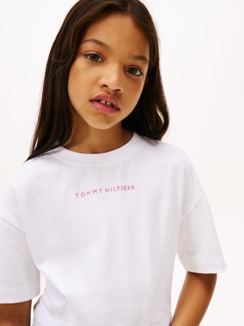 Camiseta-de-punto-con-logo-engomado