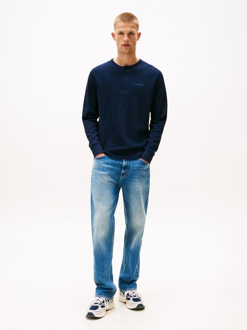 Camiseta-Henley-de-manga-larga