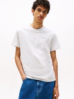 Camiseta-slim-con-logo-lineal