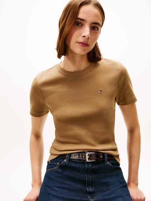 Camiseta-slim-de-cuello-redondo