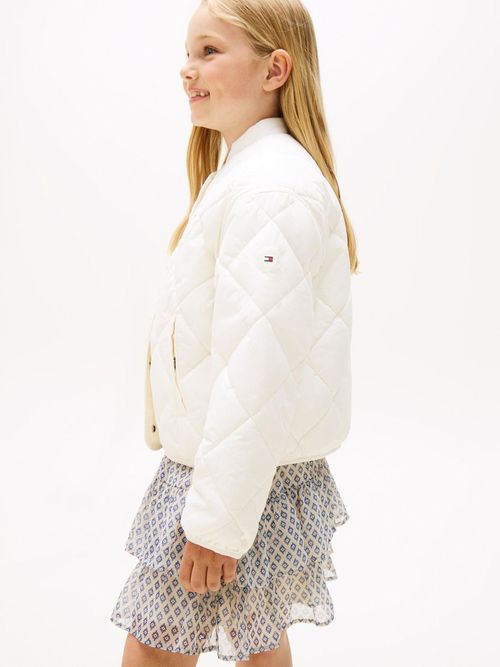 Chaqueta-acolchada-amplia-con-logo-bordado