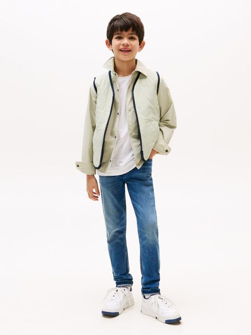 Jeans-Scanton-ceñidos-y-desteñidos