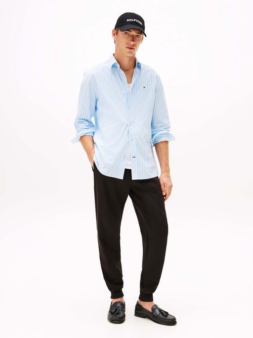 Joggers-con-cordon-y-logo-bordado