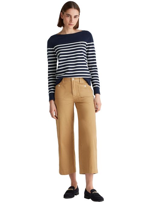 Pantalon-con-multiples-bolsillos-de-parche