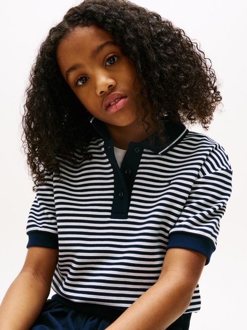 Polo-con-diseño-de-rayas