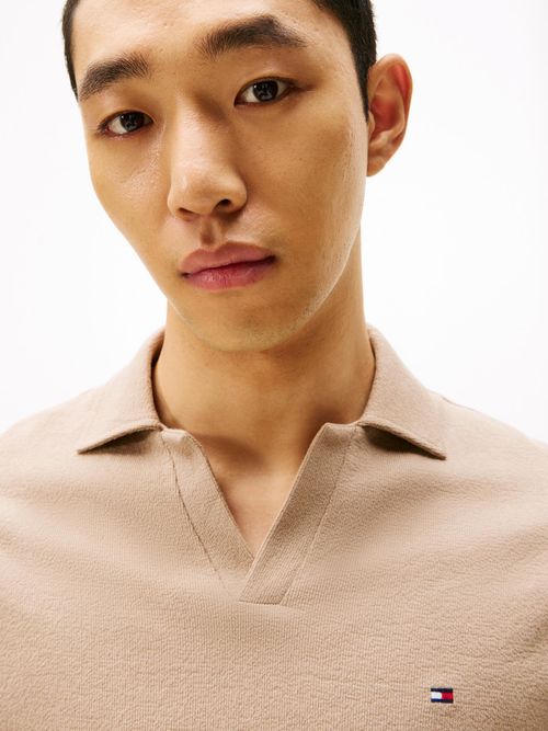 Polo-de-corte-clasico-en-tejido-crepe