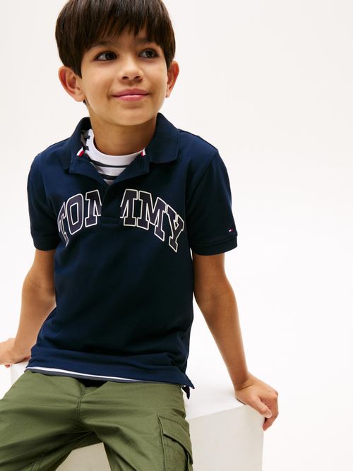 Polo-Varsity-en-pique-con-corte-regular