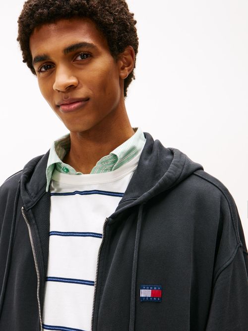 Sudadera-con-capucha-clasica