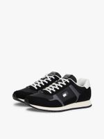 Zapatillas-con-mezcla-de-texturas