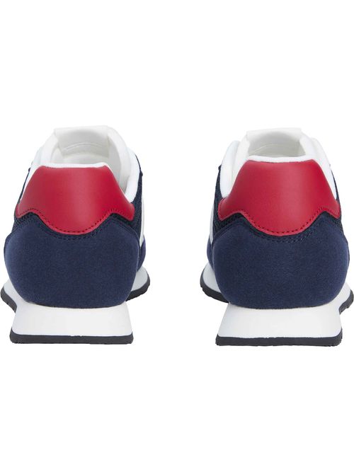 Zapatillas-con-mezcla-de-texturas