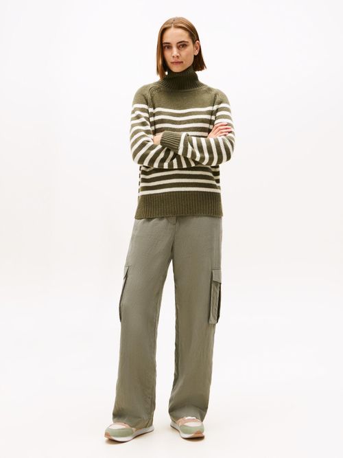 Zapatillas-de-ante-con-monograma-TH