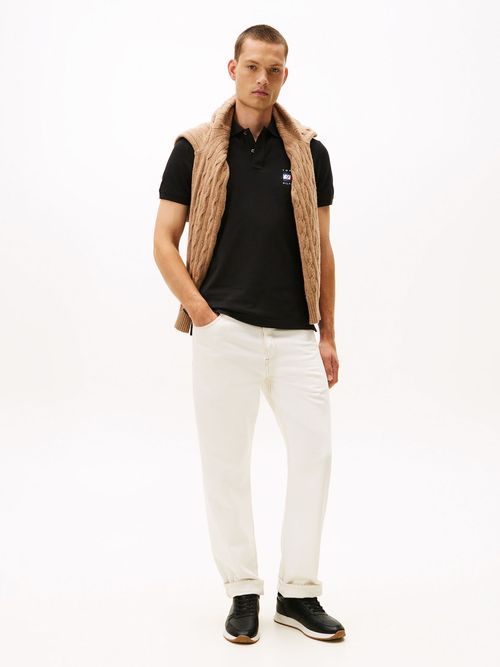 Zapatillas-hibridas-de-cuero-con-suela-dentada