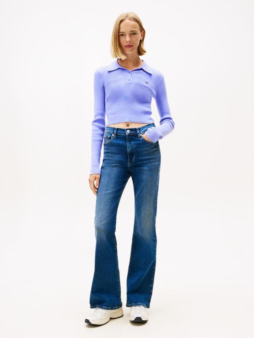Jeans-Sylvia-acampanados-de-corte-skinny-y-talle-alto