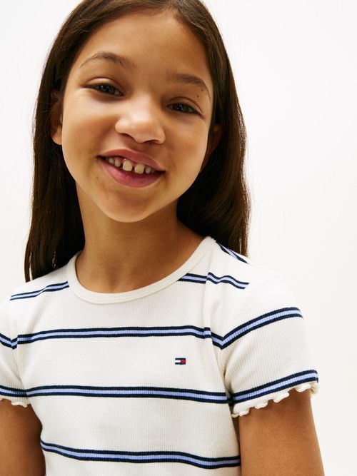 Camiseta-con-ribetes-fruncidos