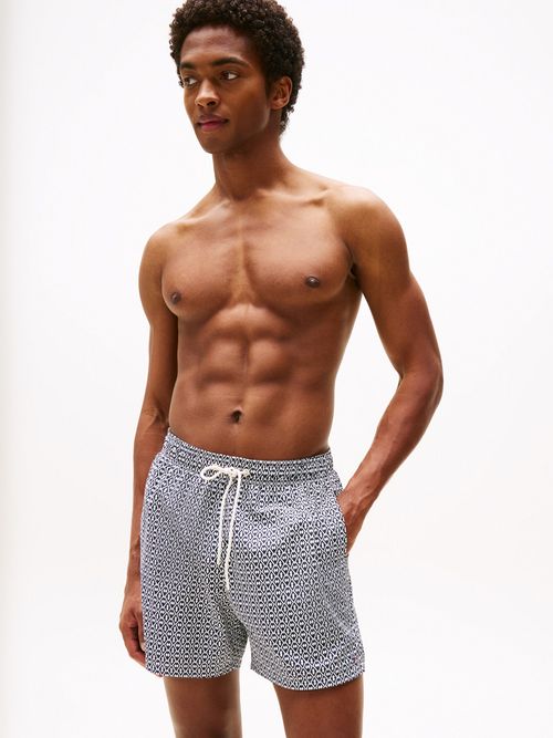 Traje-de-baño-corto-de-medio-largo-con-estampado