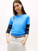 Camiseta-de-cuello-redondo-con-logo-lineal