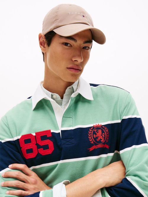 Gorra-de-beisbol-con-logo-bordado