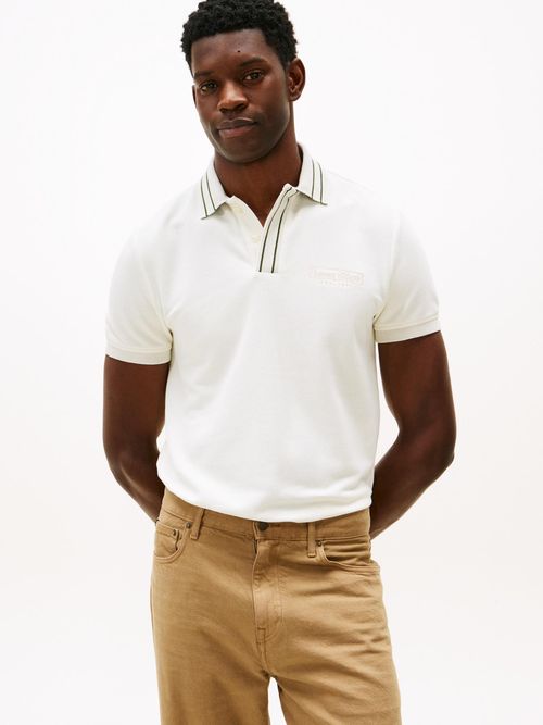 Polo-de-corte-regular-con-logo