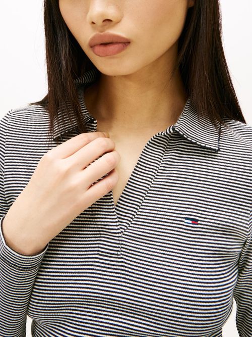 Polo-essential-de-corte-slim-con-logo