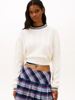 Sueter-con-tejido-trenzado-monograma