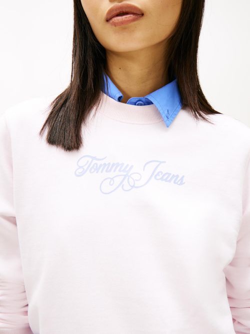 Sueter-essential-de-corte-regular-con-logo