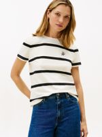 Camiseta-de-corte-regular-con-diseño-de-rayas